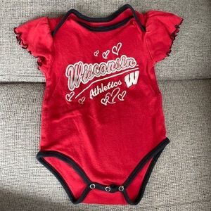 Badger Bodysuit ❤️